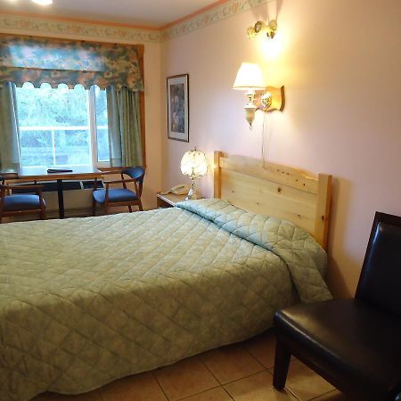 Motel Cote Rivière-du-Loup Esterno foto