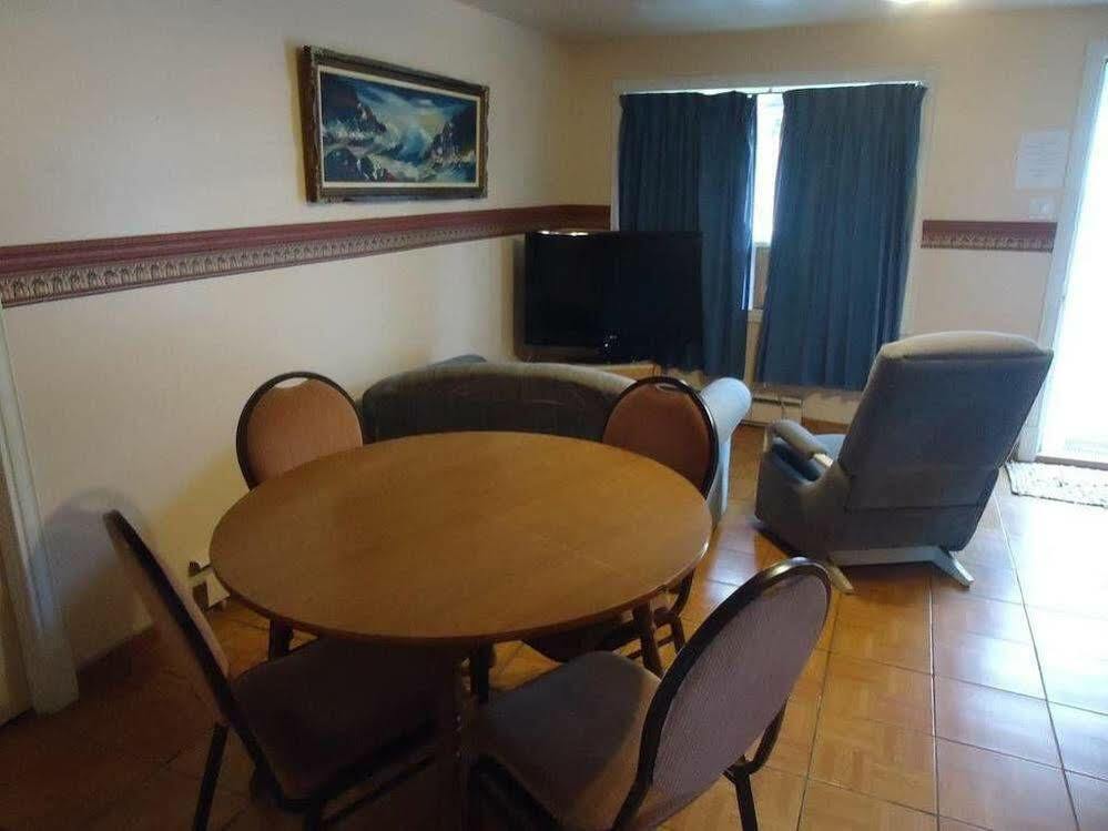 Motel Cote Rivière-du-Loup Esterno foto