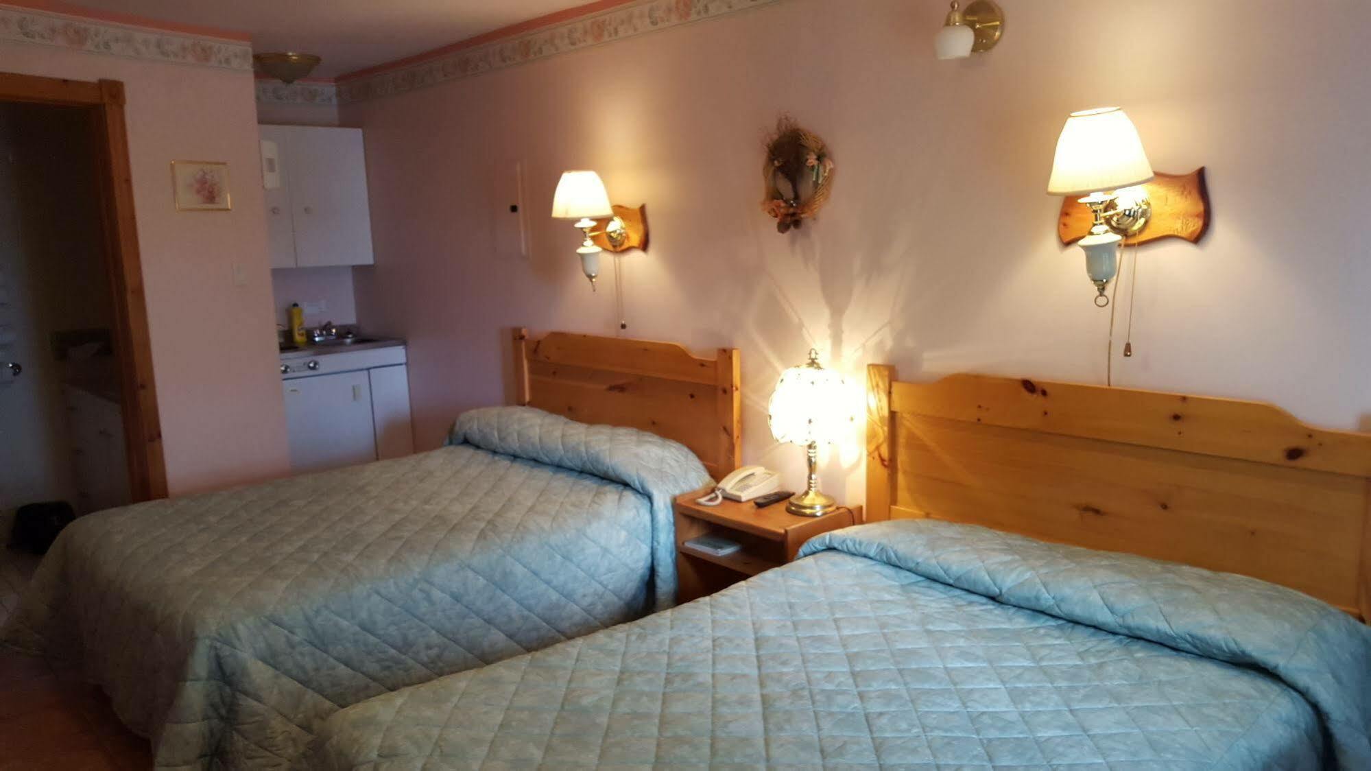 Motel Cote Rivière-du-Loup Esterno foto